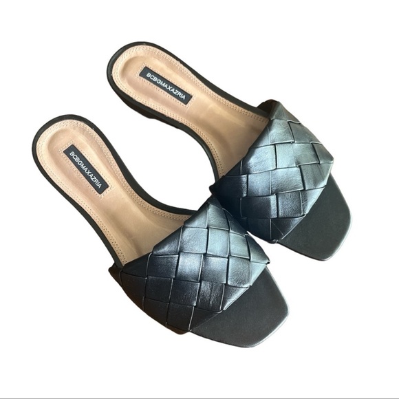 BCBG black woven leather slides 7.5 - Picture 3 of 5